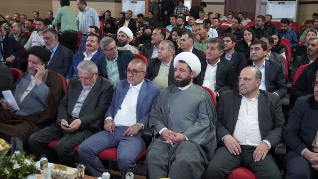 ترک جلسه توسط امام جمعه دهدشت در پی اجرای موسیقی سنتی در حضور وزیر میراث فرهنگی