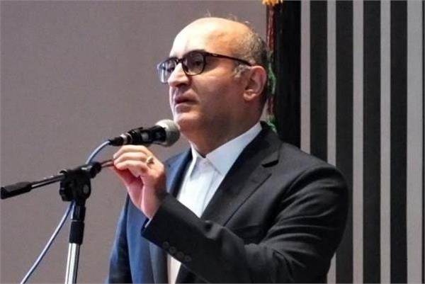 امین درخشان در آیین اختتامیه سی‌وهفتمین جشنواره تئاتر : کهگیلویه‌وبویراحمد یکی از قطب‌های تئاتر کشور است